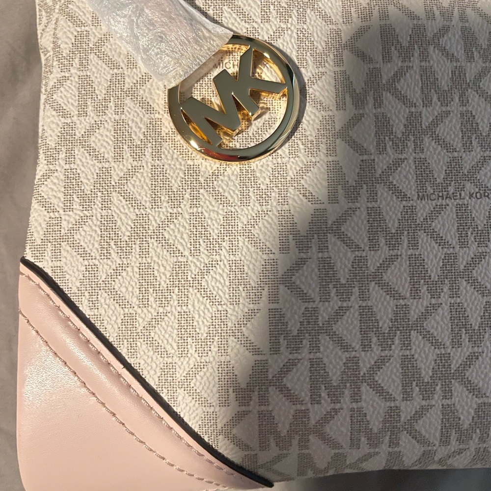 Michael Kora purse